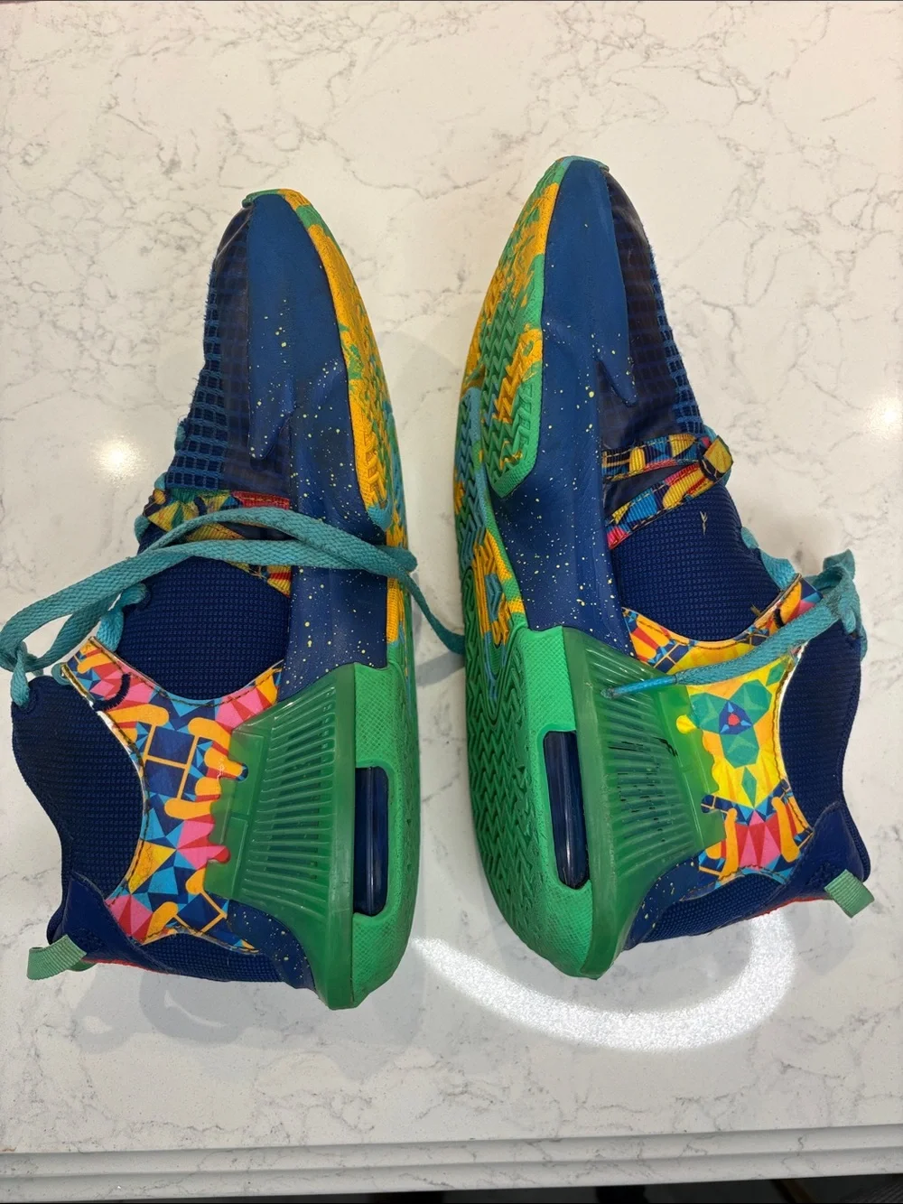 Nike Kids Multicolor Sneakers in Blue, Green & Yellow